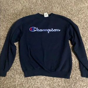 Champion Navy crew neck | M